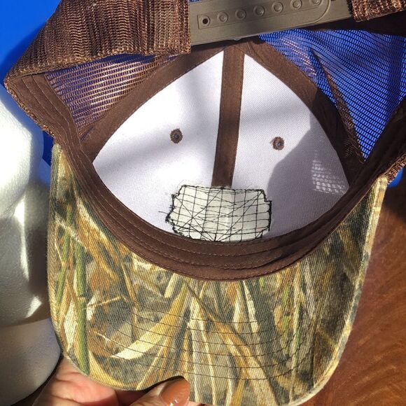 REDNECK BLINDS CAMO DUCK MESH TRUCKER HAT NWOT - Picture 9 of 9